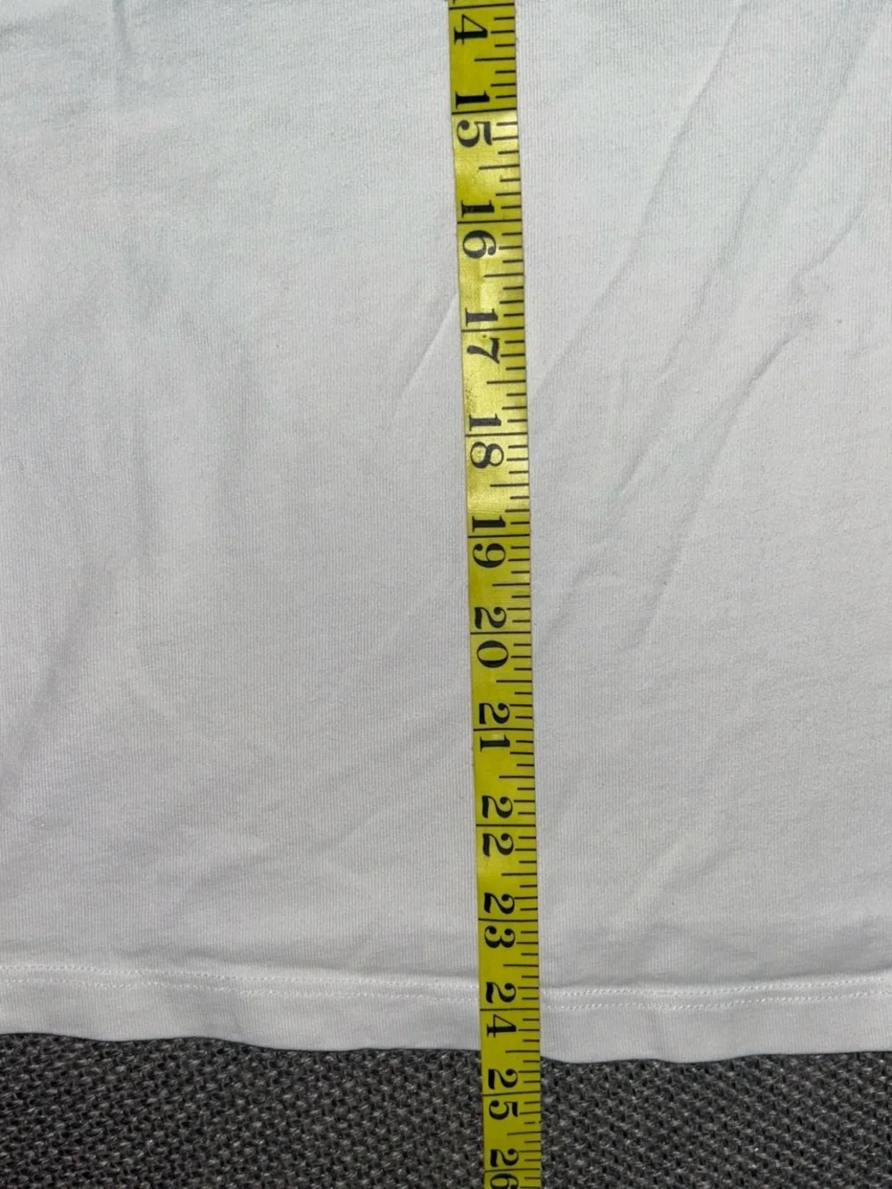 Lululemon Embroidered White T-Shirt with Black Logo - Picture 4 of 6